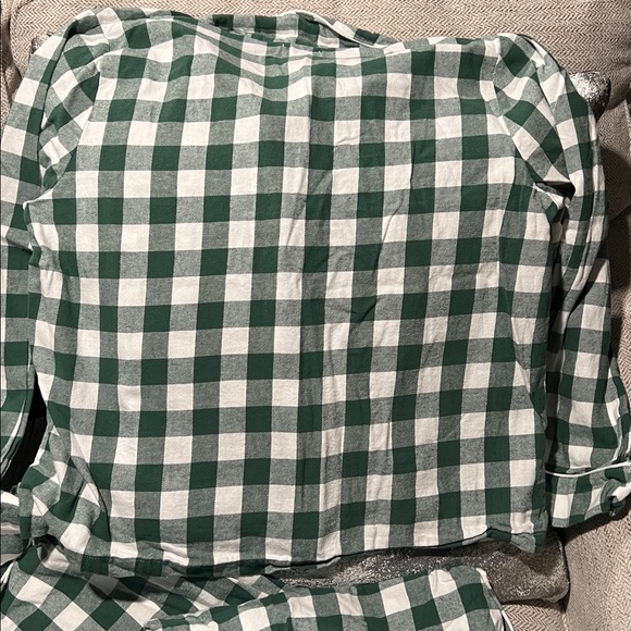 ❌Sold❌ Disney store Minnie Mouse and Daisy Duck holiday pajamas women size L GUC - Picture 8 of 12